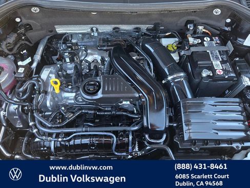 Certified 2023 Volkswagen Taos SE w/ Panoramic Sunroof Package FWD image 24