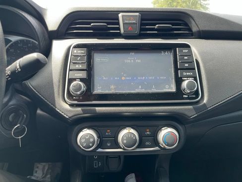 Used 2023 Nissan Versa S w/ Trunk Package FWD image 11