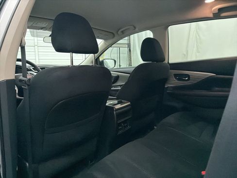 Used 2017 Nissan Murano S image 20