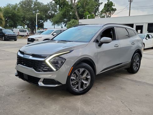 Used 2025 Kia Sportage SX FWD image 1