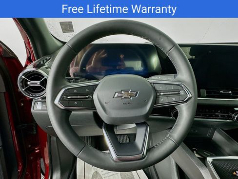 New 2026 Chevrolet Equinox LT w/ Convenience Package II AWD/4WD image 12