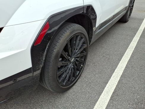 Used 2024 Hyundai Santa Fe Calligraphy image 15