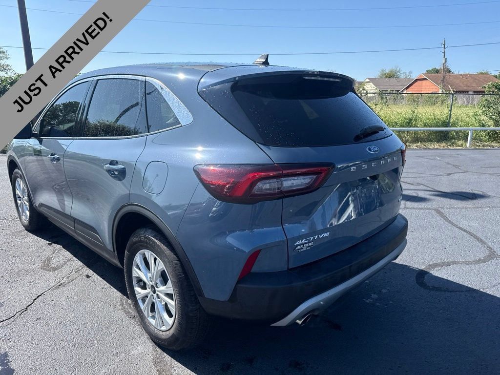 Used 2024 Ford Escape Active AWD/4WD image 7