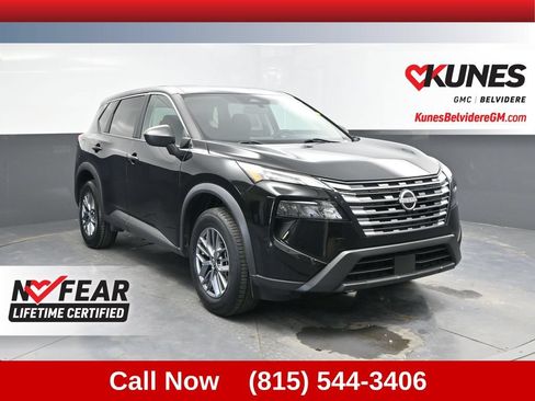 Used 2024 Nissan Rogue S AWD/4WD image 1