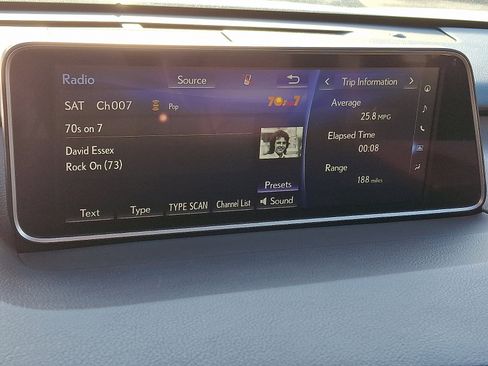 Used 2016 Lexus RX 450h AWD image 18