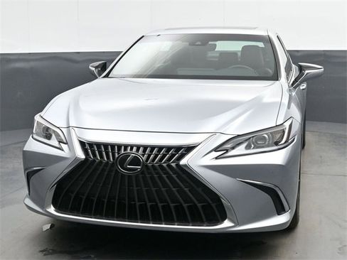 Used 2024 Lexus ES 350 w/ Premium Package image 3