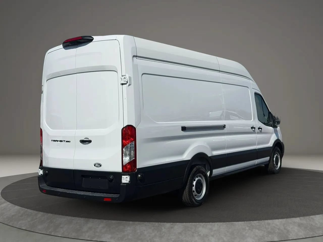 Used 2026 Ford Transit 250 148 High Roof Extended RWD image 6