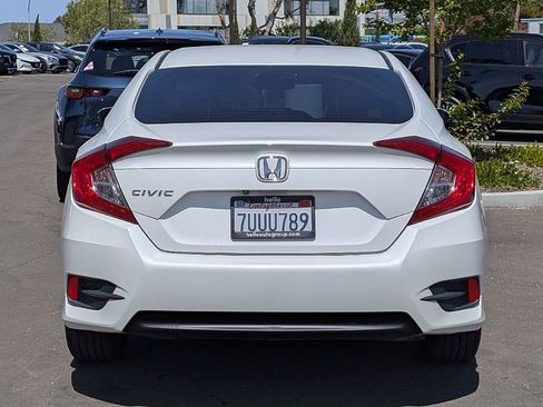 Used 2016 Honda Civic EX image 9