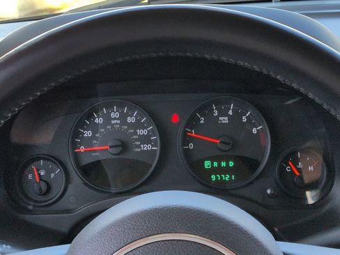 Used 2012 Jeep Compass Latitude w/ Altitude Pkg FWD image 24