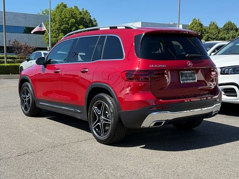 New 2026 Mercedes-Benz GLB 250 image 8