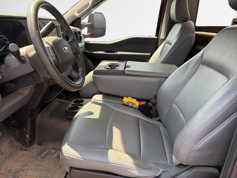 Used 2023 Ford F550 4x4 Regular Cab Super Duty image 12