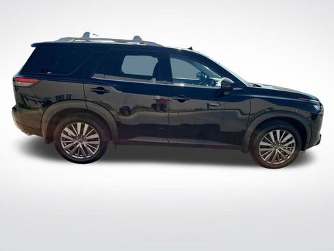 Used 2025 Nissan Pathfinder SL w/ SL Premium Package AWD/4WD image 6