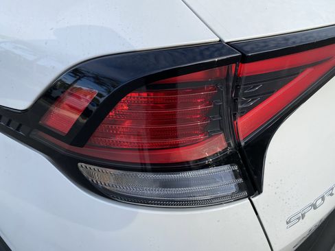 Used 2025 Kia Sportage LX FWD image 7