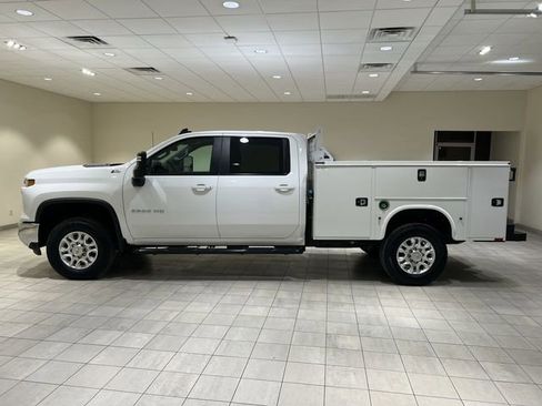 Certified 2025 Chevrolet Silverado 3500 LT w/ Safety Package image 2