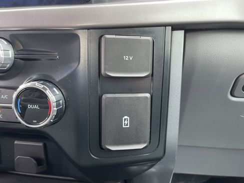 Used 2024 Ford F150 Lariat w/ FX4 Off-Road Package image 31