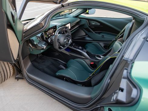 Used 2026 Aston Martin Valhalla AWD/4WD image 10