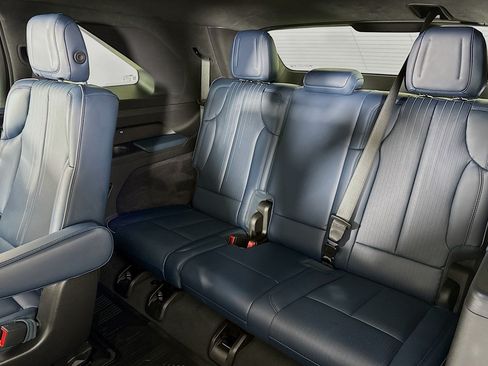 Used 2026 Cadillac Escalade IQ Luxury 2 w/ LPO, Floor Liner Package AWD/4WD image 9