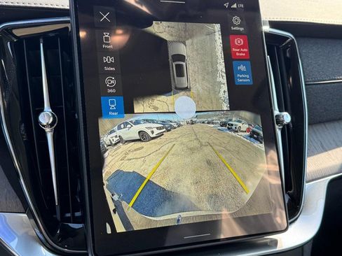 New 2026 Volvo XC90 T8 Ultra w/ Protection Package Premier image 13