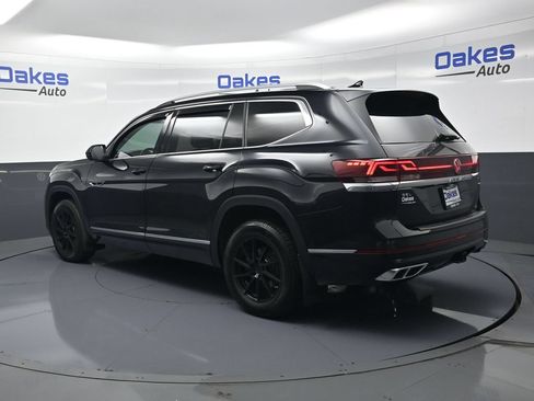 Used 2024 Volkswagen Atlas SEL Premium R-Line AWD/4WD image 6