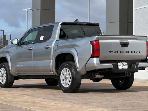 Certified 2025 Toyota Tacoma SR5 image 7