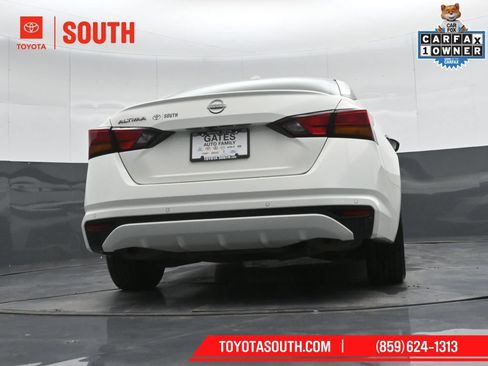 Used 2025 Nissan Altima 2.5 SV FWD image 33
