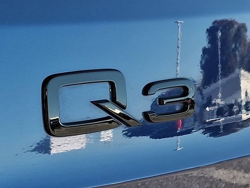 Used 2024 Audi Q3 2.0T Premium Plus w/ Premium Plus Package image 34