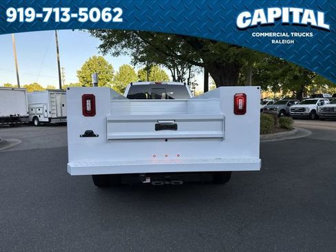 New 2026 Ford F350 XL w/ XL Chrome Package image 7