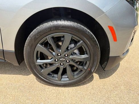Used 2024 Chevrolet Equinox RS FWD image 10