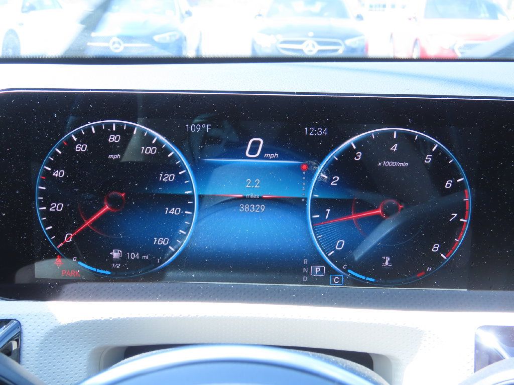 Used 2021 Mercedes-Benz CLA 250 image 19