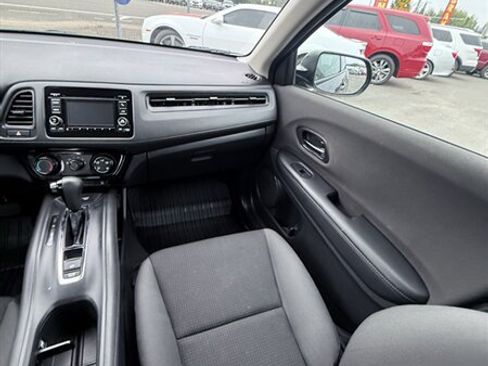 Used 2019 Honda HR-V LX image 19