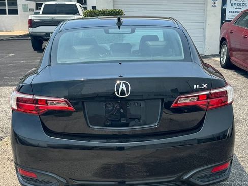Used 2017 Acura ILX FWD image 5