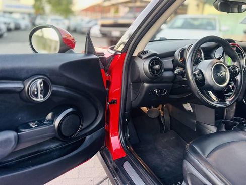 Used 2019 MINI Cooper 2-Door Hardtop image 13