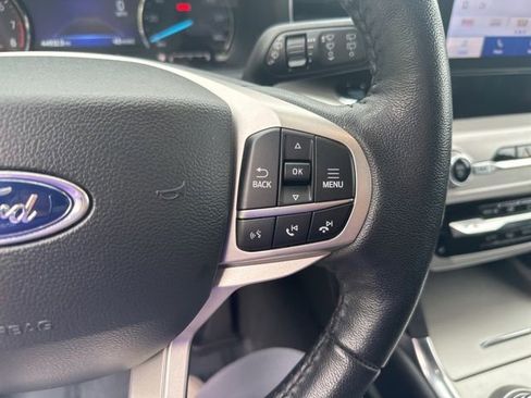 Used 2023 Ford Explorer XLT w/ Equipment Group 202A AWD/4WD image 21