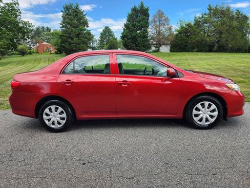 Used 2010 Toyota Corolla LE FWD image 5