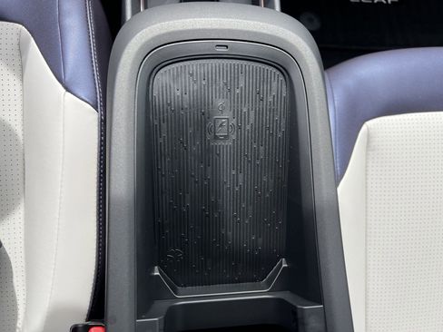 New 2026 Nissan Leaf SV+ image 13