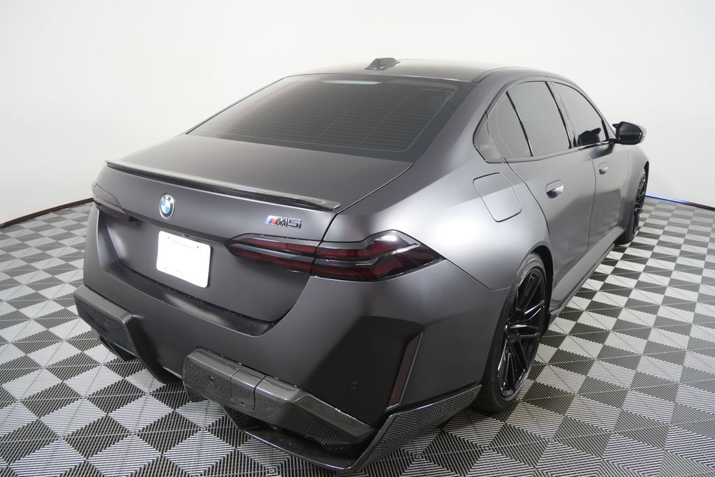 Used 2025 BMW M5 w/ Carbon Package AWD/4WD image 6