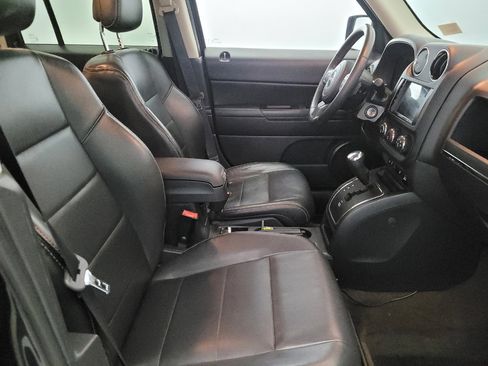 Used 2015 Jeep Patriot High Altitude image 21