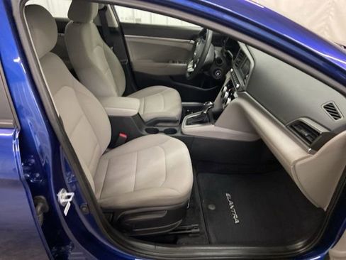 Used 2019 Hyundai Elantra SE image 20