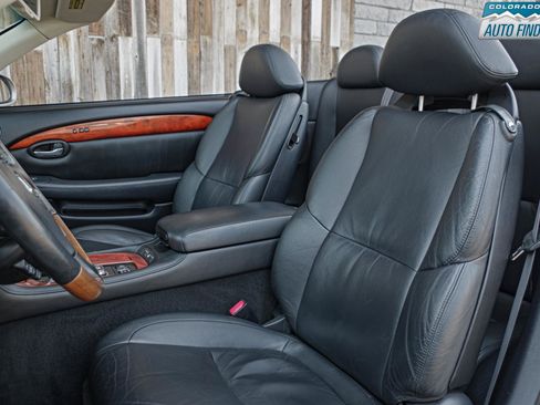 Used 2002 Lexus SC 430 Convertible RWD image 19