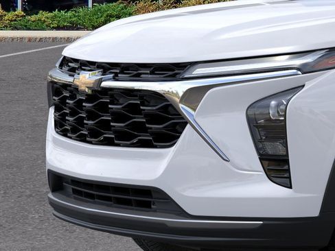 New 2026 Chevrolet Trax LT w/ LT Convenience Package image 14