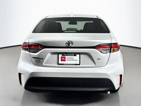 Used 2025 Toyota Corolla LE FWD image 6