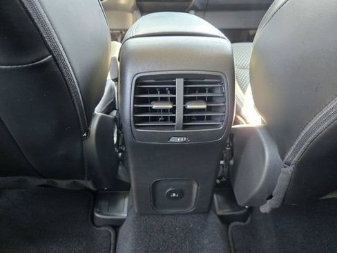 Used 2024 Ford Escape SE FWD image 12