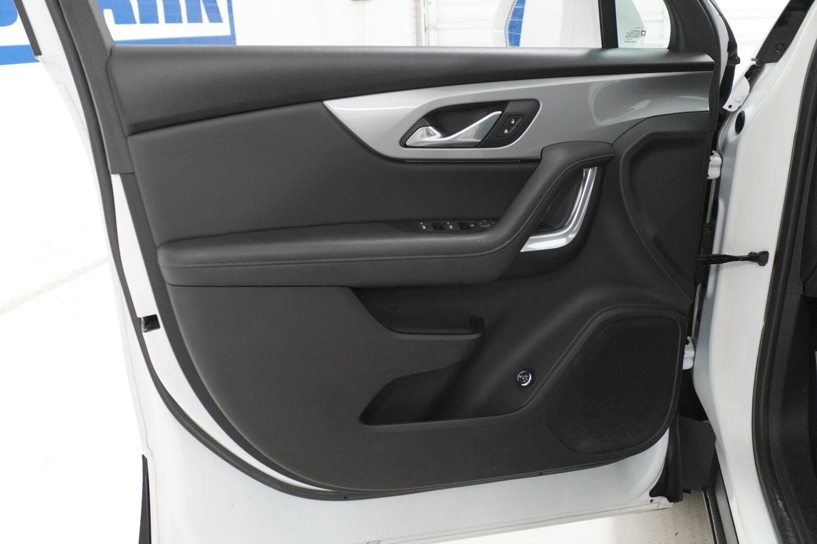 Used 2020 Chevrolet Blazer LT FWD image 20