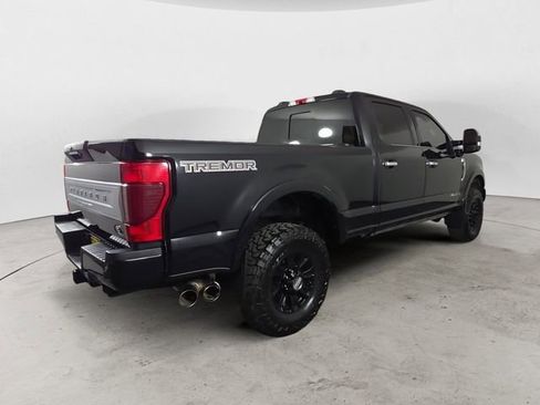 Used 2022 Ford F350 Platinum w/ Tremor Off-Road Package AWD/4WD image 5