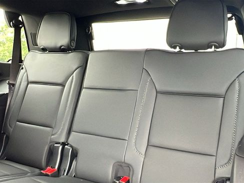 Used 2025 GMC Yukon Denali image 34