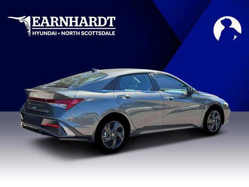 New 2026 Hyundai Elantra SEL Sport FWD image 8