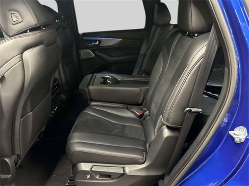 Used 2025 Acura MDX A-Spec image 18