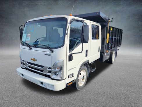 New 2025 Chevrolet Low Cab Forward image 3