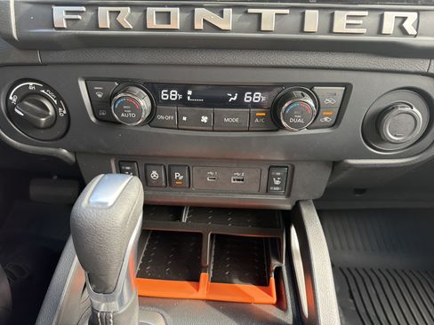 Used 2026 Nissan Frontier SV w/ SV Convenience Package AWD/4WD image 24