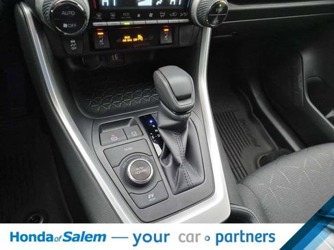 Used 2025 Toyota RAV4 XLE image 17